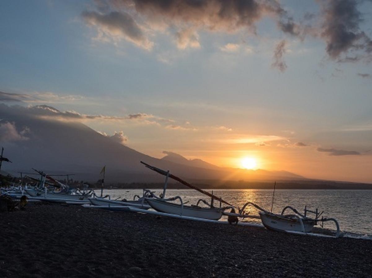 Amed Beach Villa Extérieur photo